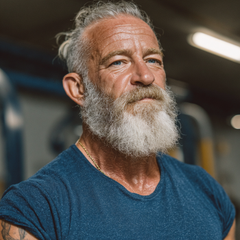 Активни възрастни хора по време на тренировка